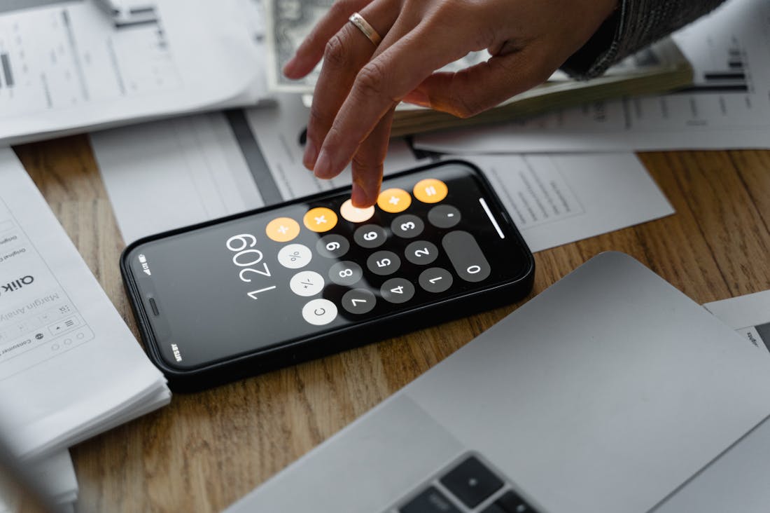 How Tech Innovations are Shaping Modern Finances for Individuals Image 1