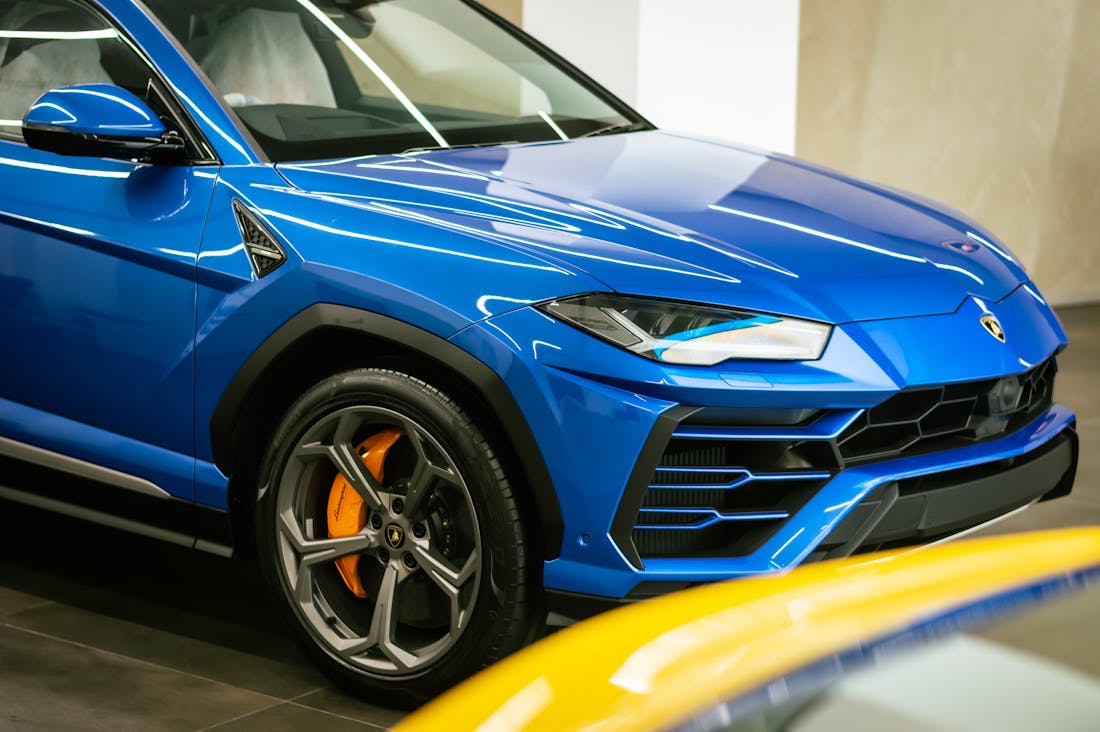 Innovations in Automotive Technology Transforming Modern Driving Experiences Image 1