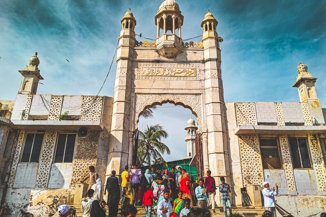 Maximizing Travel Experiences Through Cultural Engagement Image 3