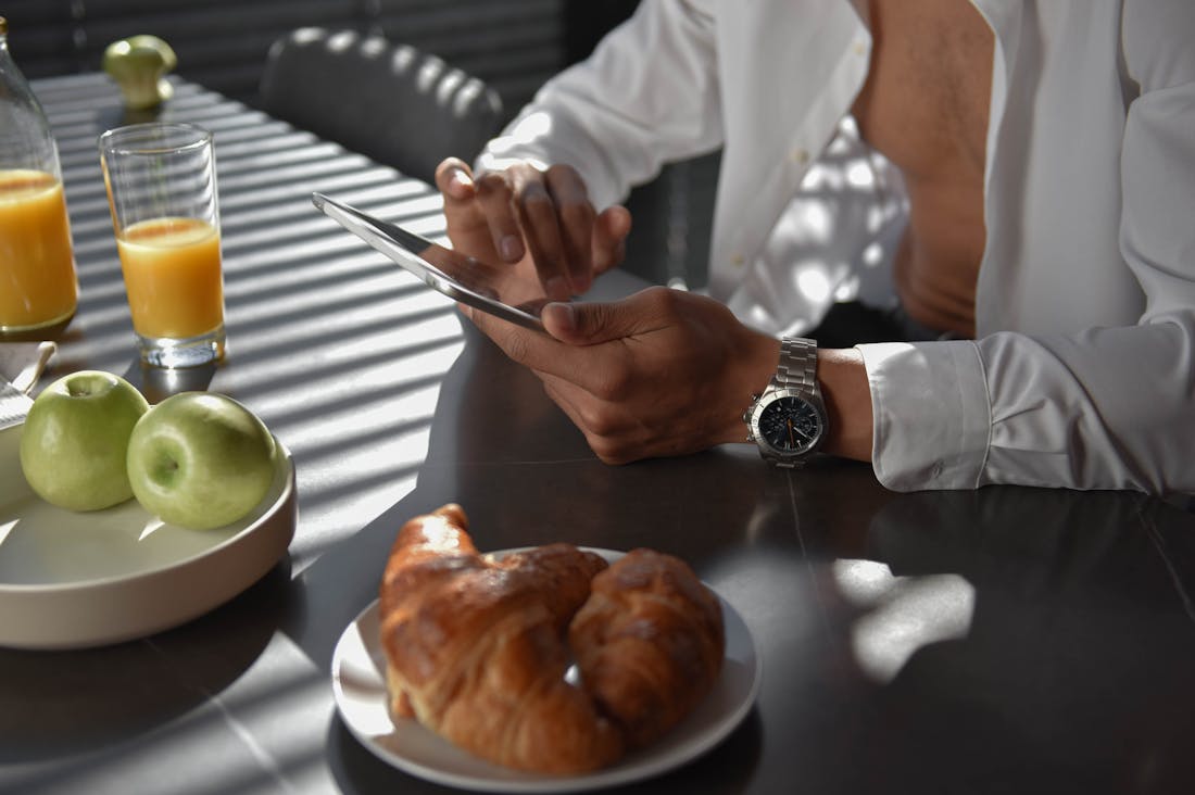 Achieving Work-Life Balance Through Practical Tips for Professionals in Any Field Image 1