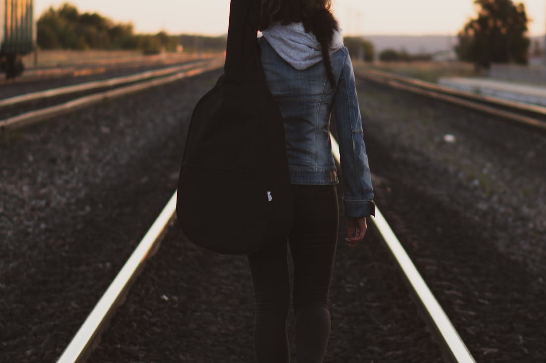 Cultivating Mindful Travel Experiences for Personal Growth and Discovery Image 1