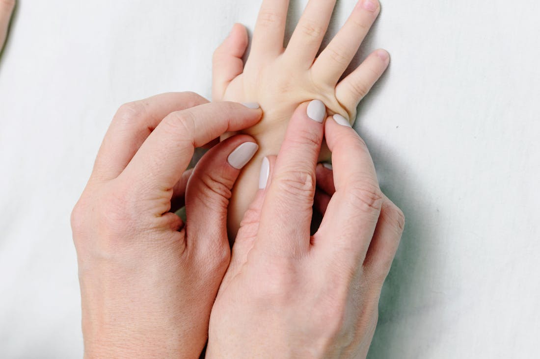Essential Tech Gadgets Transforming Everyday Life Image 2