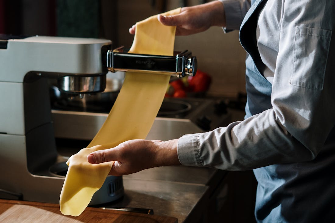 Innovative Gadgets Transforming Home Cooking Experiences Image 1