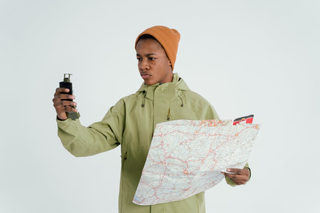 Innovative Tech Gadgets Enhancing Modern Travel Experiences Image 1