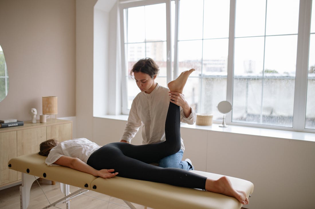 Maintaining a Healthy Work-Life Balance: Strategies for Professionals in Today’s Demanding Environment Image 2