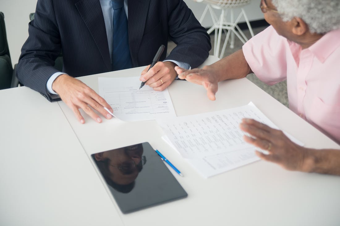 Navigating the Evolving Landscape of Personal Finance in a Digital Era: Tips for Financial Wellness Image 2