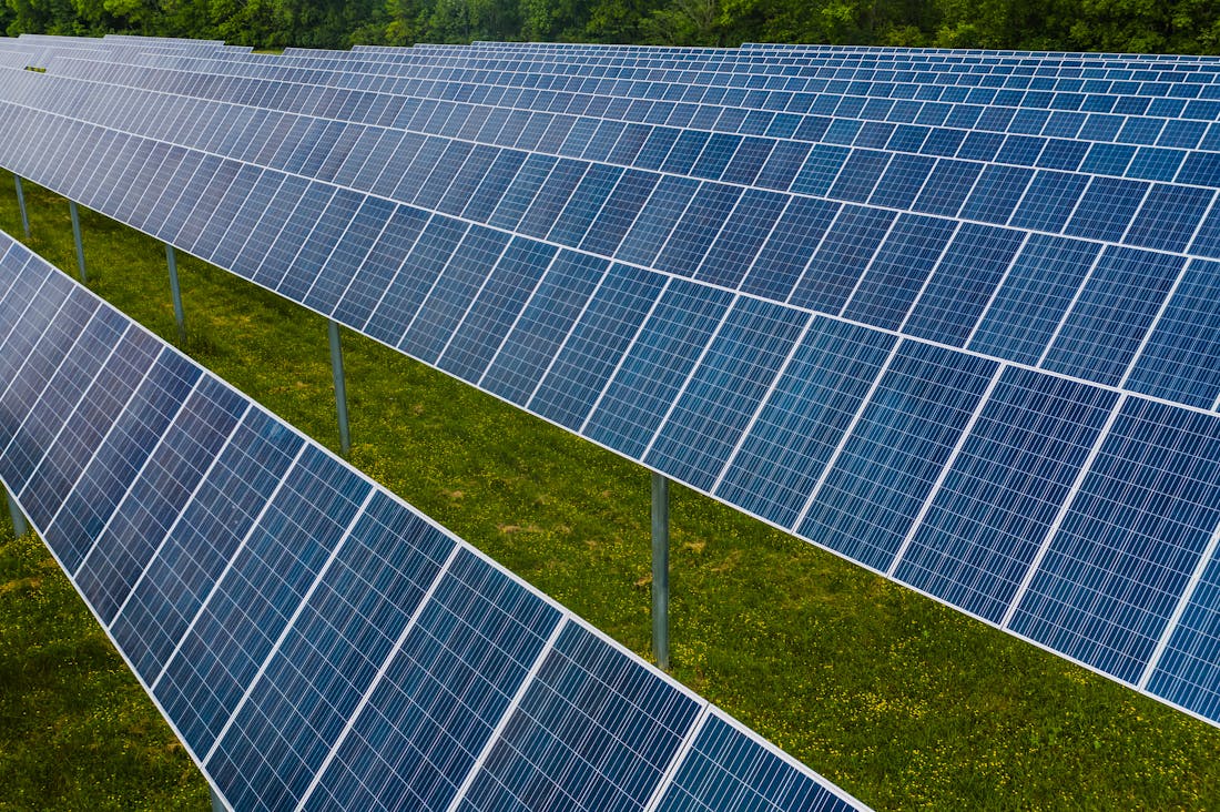 Tech and Sustainability: How Innovative Solutions are Driving a Greener Future Image 1