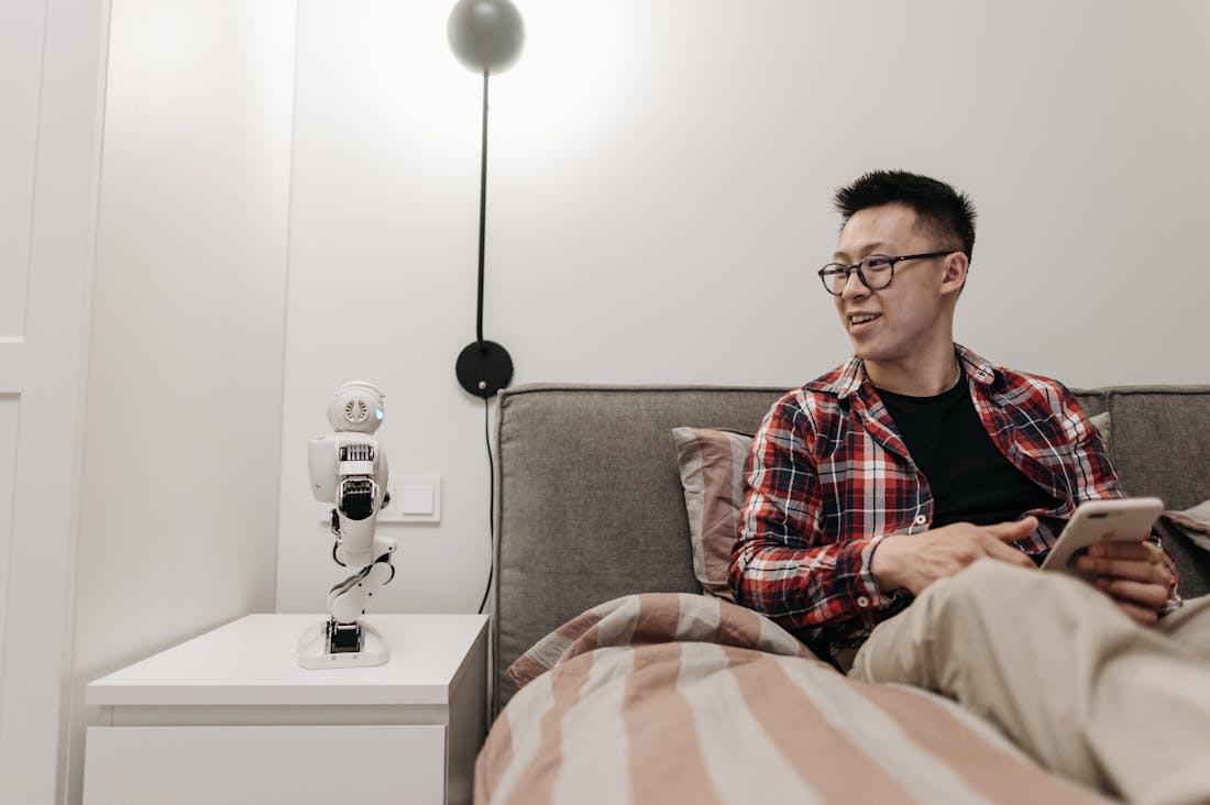 The Evolution of Smart Home Technology: Creating Seamless Living Experiences Image 2