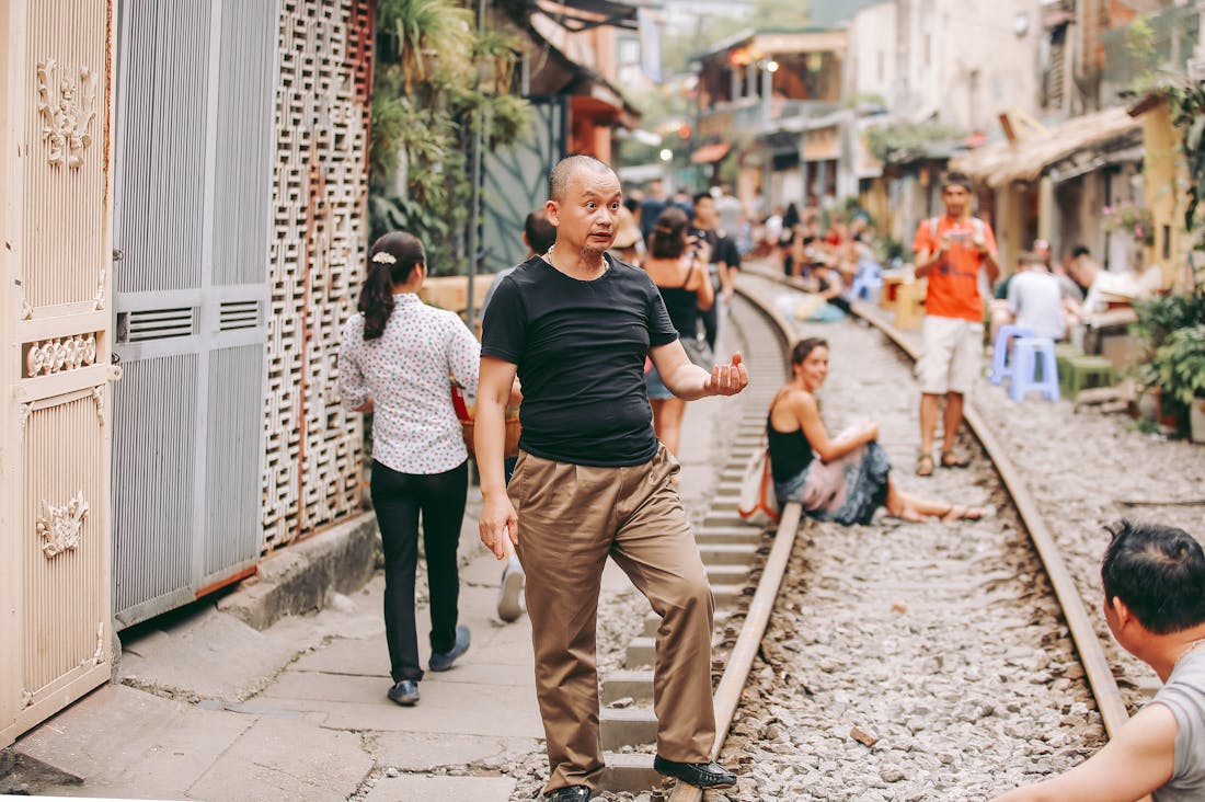 Essential Tips for Travelers Seeking Unique Cultural Experiences Image 1