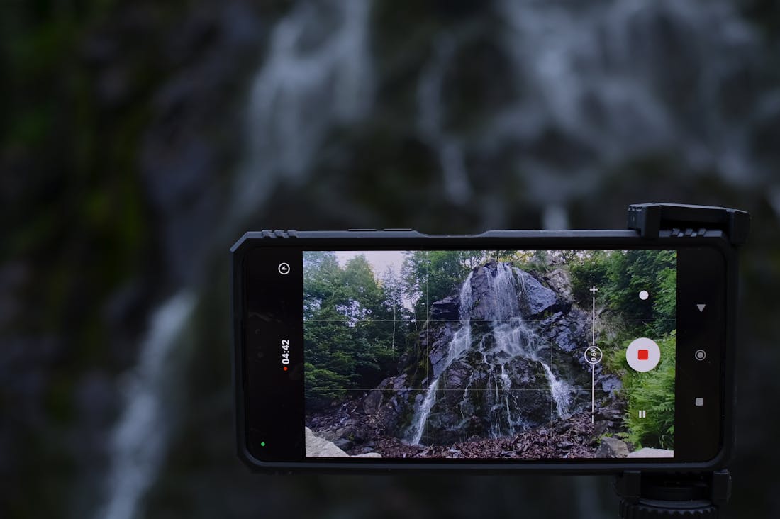Innovative Tech Solutions Transforming Modern Travel Image 1