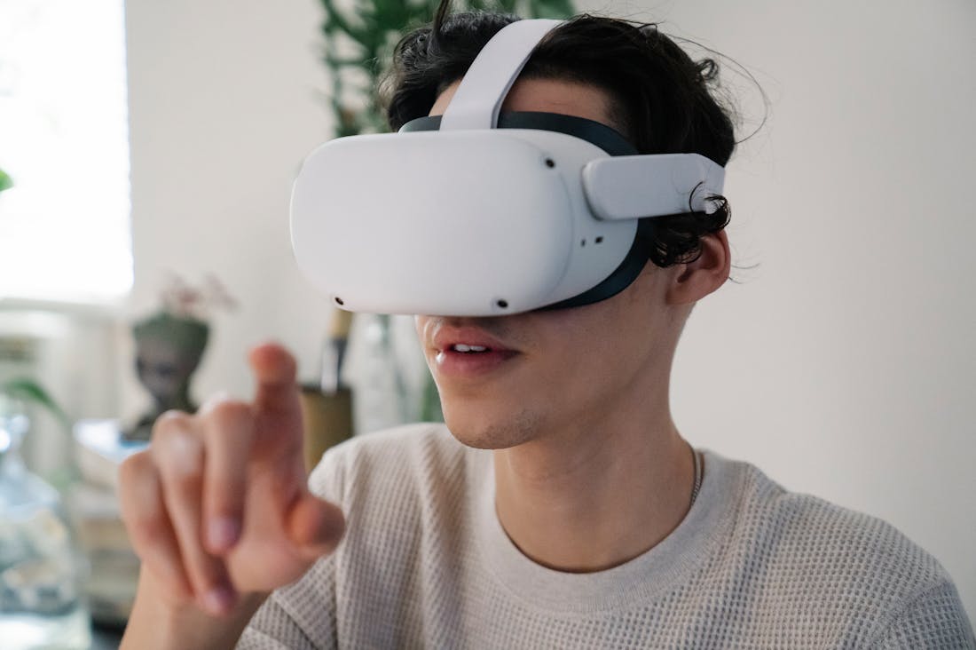 Exploring the Digital Frontier: How Technology is Shaping Modern Travel Experiences Image 2