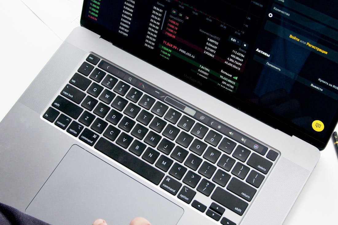 Harnessing Technology for Financial Success: Insights into Digital Banking and Investment Platforms Image 2