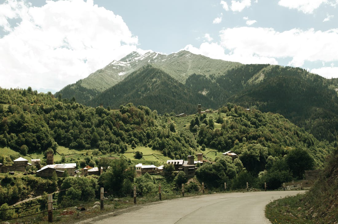 Road Less Traveled: Sustainable Travel Practices for the Eco-Conscious Adventurer Image 3