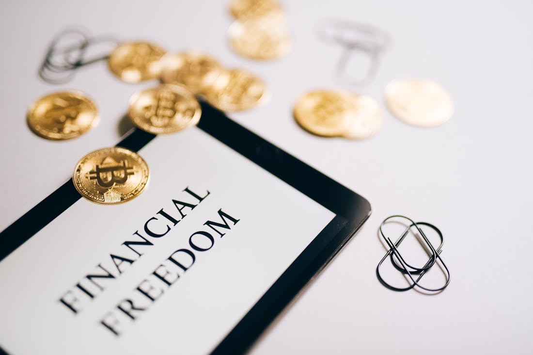 The Future of Personal Finance: How Technology is Revolutionizing Budgeting and Investing for Everyone Image 2