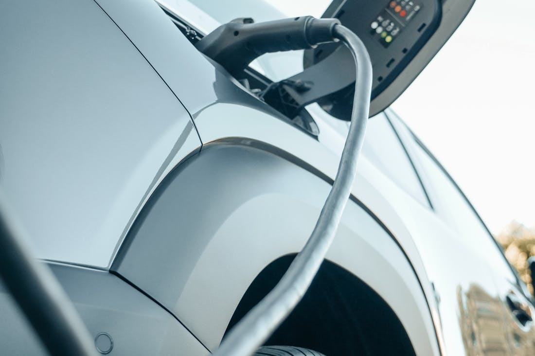 Innovative Updates Shaping the Future of Electric Vehicles in the Automotive Industry Image 3