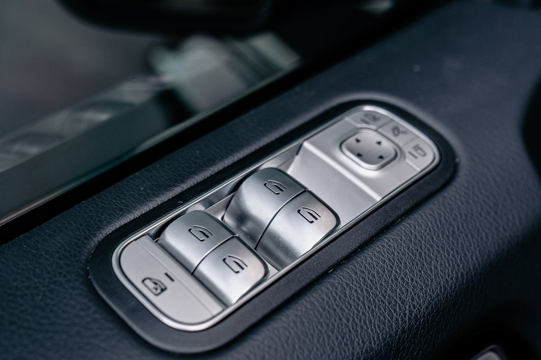Innovative Automotive Technologies Shaping the Future of Driving Experience Image 3