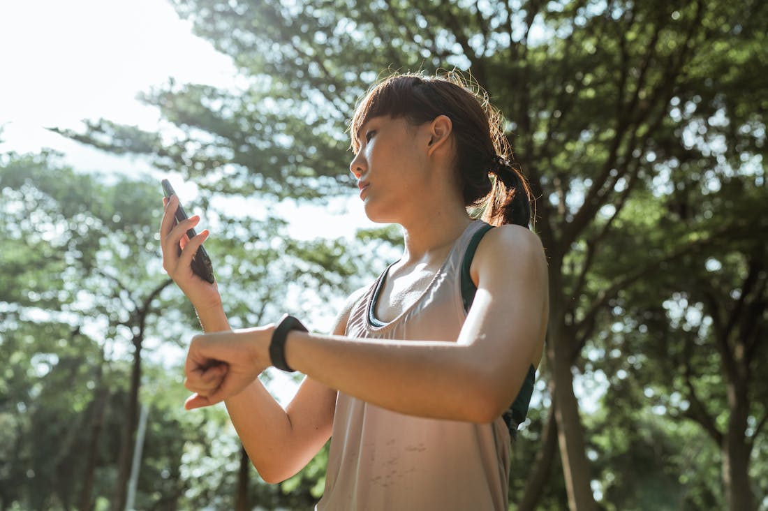 Innovative Tech Gadgets Redefining Everyday Convenience Image 3