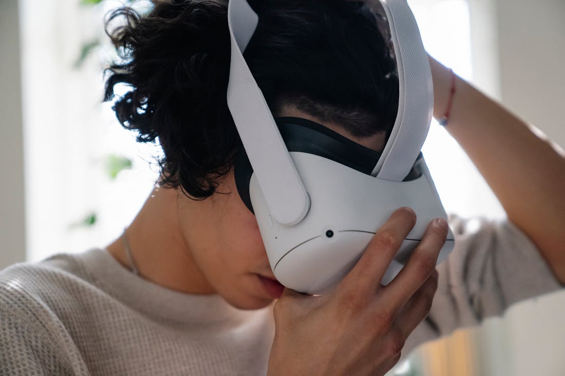 Innovative Technology Trends Shaping Future Travel Experiences Image 3