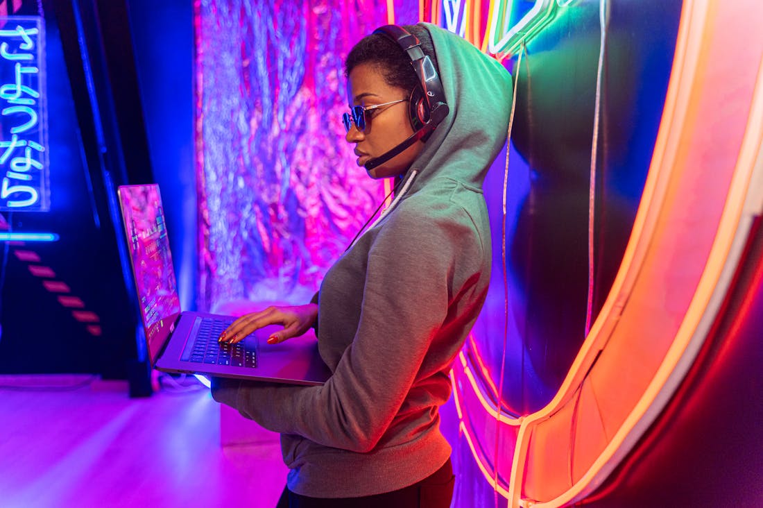 Innovative Tech Trends That Will Define the Future of Communication Image 2