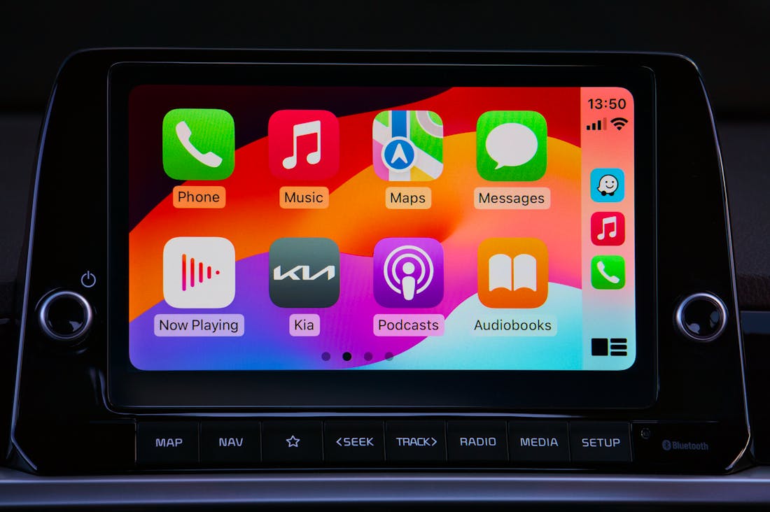Innovative Auto Features Transforming Modern Driving Experiences Image 2