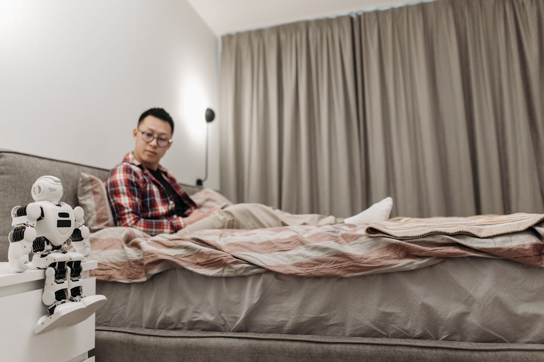Smart Tech Innovations Transforming Daily Living Image 1