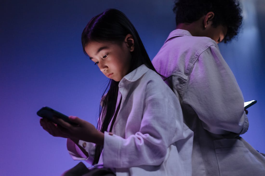 Tech in Daily Life: Enhancing Productivity While Staying Balanced Image 1
