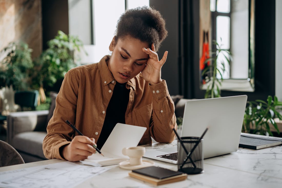 Embracing Technology Mindfully: Finding Balance Between Connectivity and Mental Well-being in the Digital Age Image 2