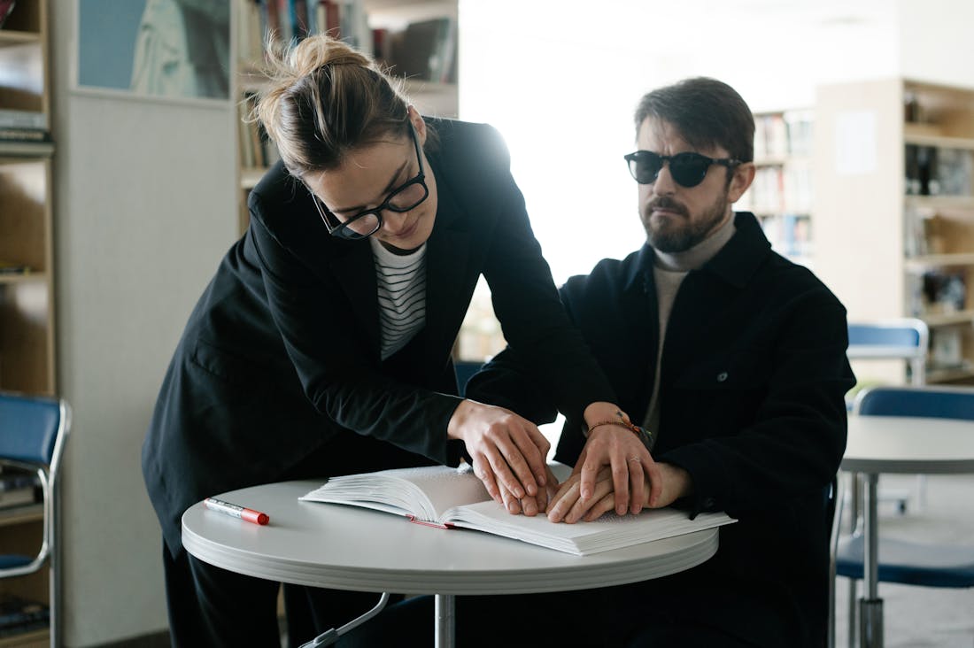 Mastering Financial Intelligence in a Digital World: Tips for Making Informed Decisions with Your Money Image 2