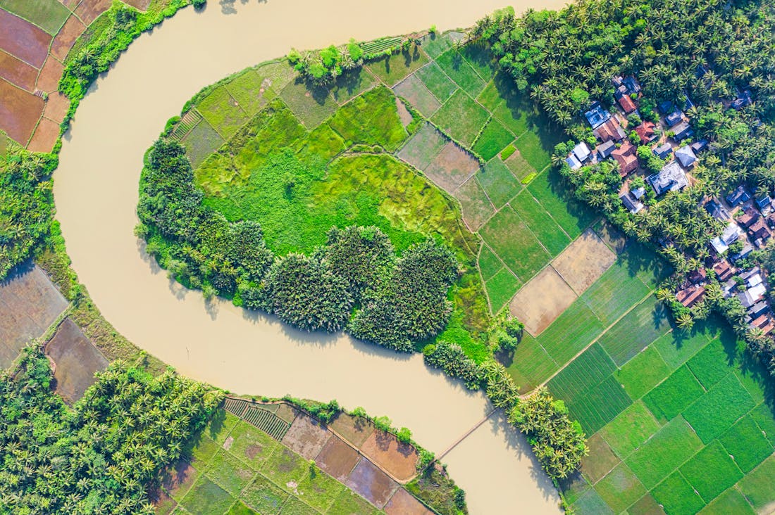 Navigating the World of Sustainable Travel: Top Strategies for Eco-Conscious Explorers Image 1