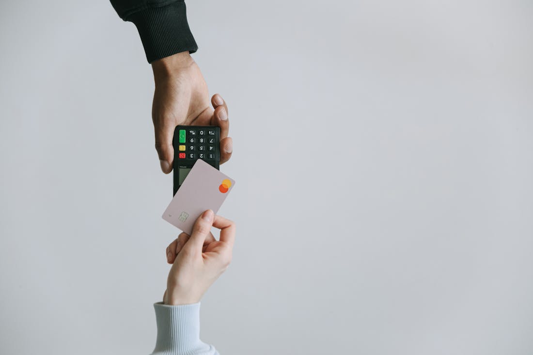 The Intersection of Technology and Finance: How Digital Tools Are Revolutionizing Personal Money Management Image 1