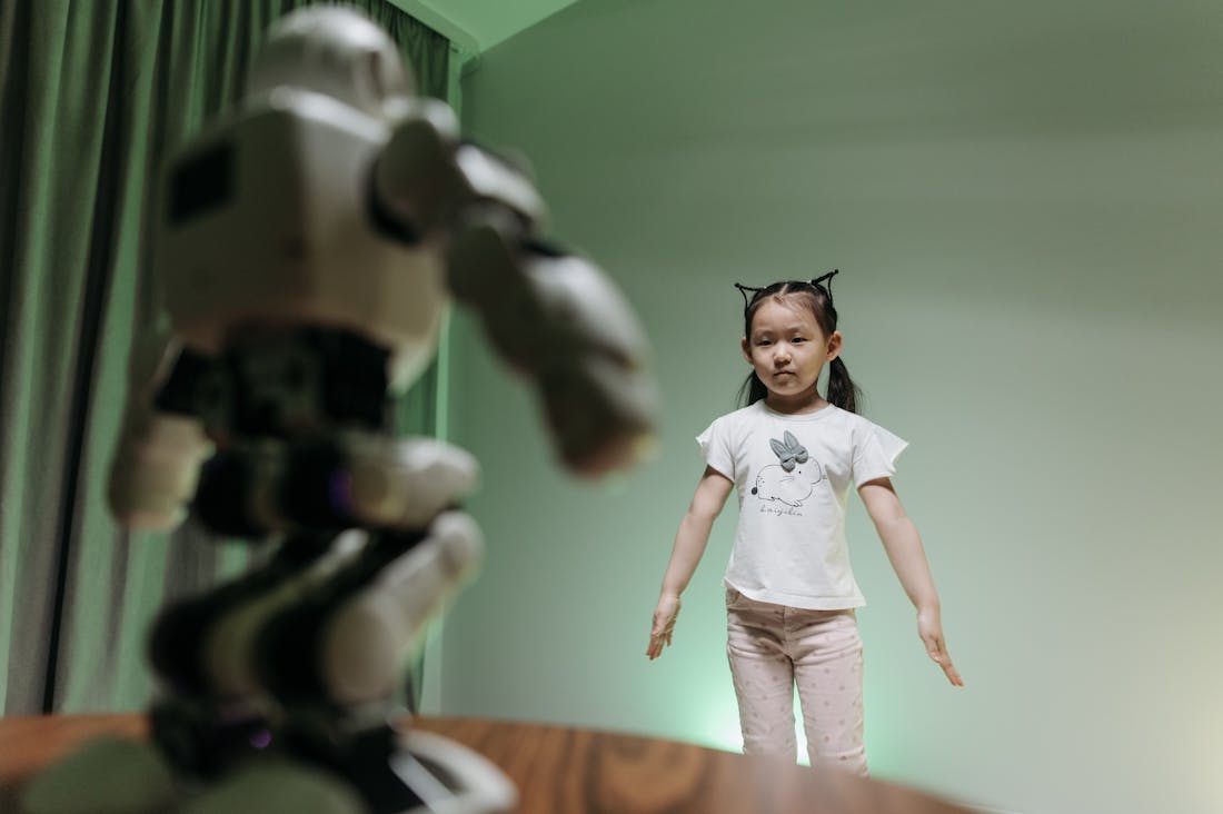 The Future of Technology: Adapting to Innovations in Everyday Life and Work Image 1