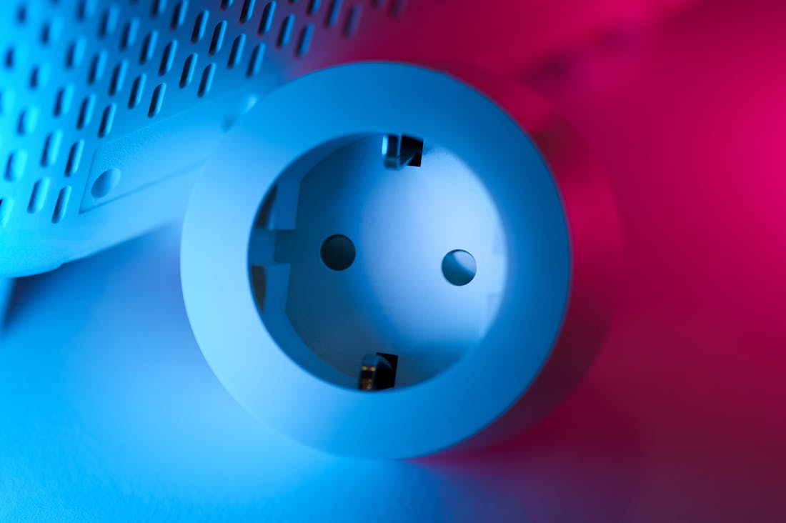 Latest Innovations in Smart Home Technology Enhancing Daily Living Image 2