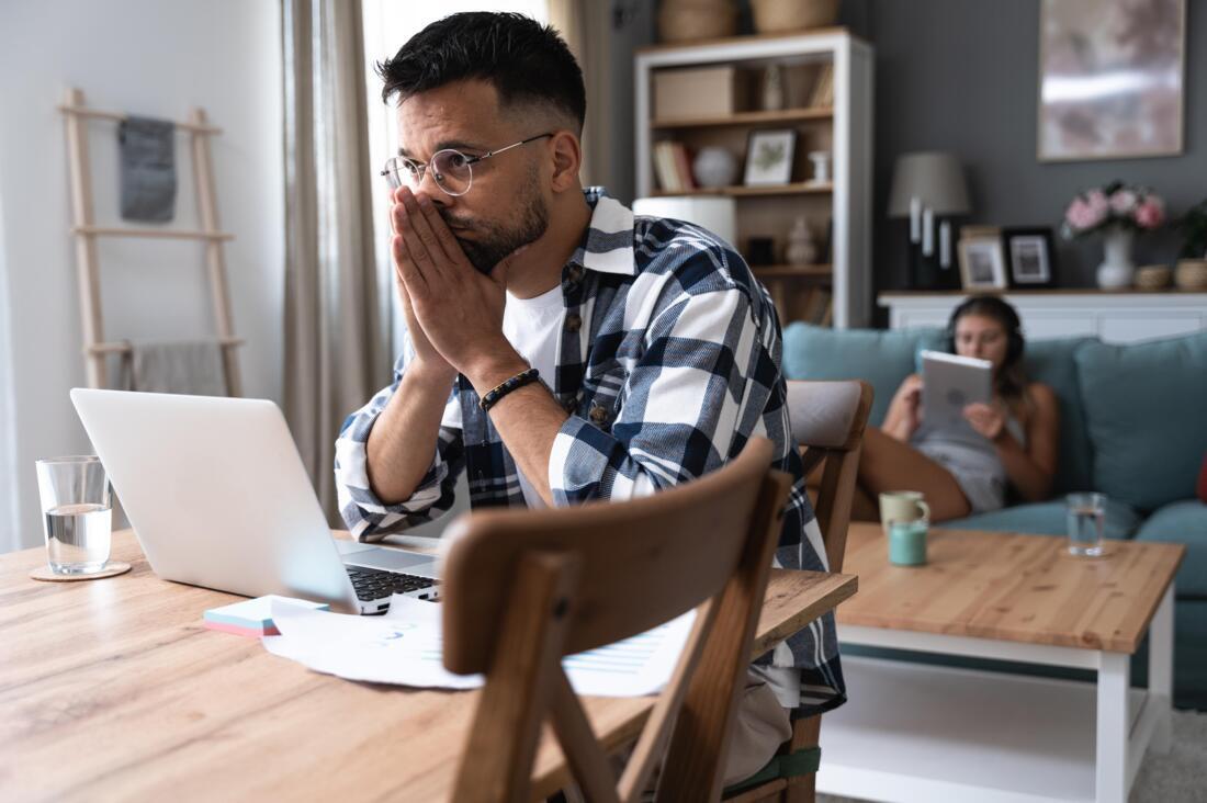 Debt Consolidation: Exploring the Advantages and Disadvantages - Is It a Suitable Option for You? Image 2